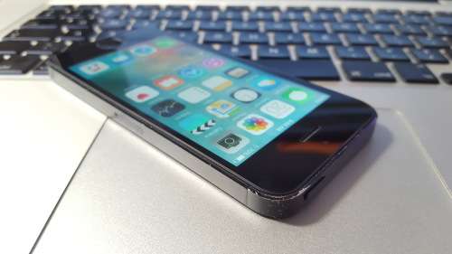 iPhone 5 16GB Black {8.5/10}