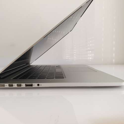 MacBook Pro "Core i7" 2.5 15" Mid 2014 (DG) 512GB SSD 16GB RAM - For Parts