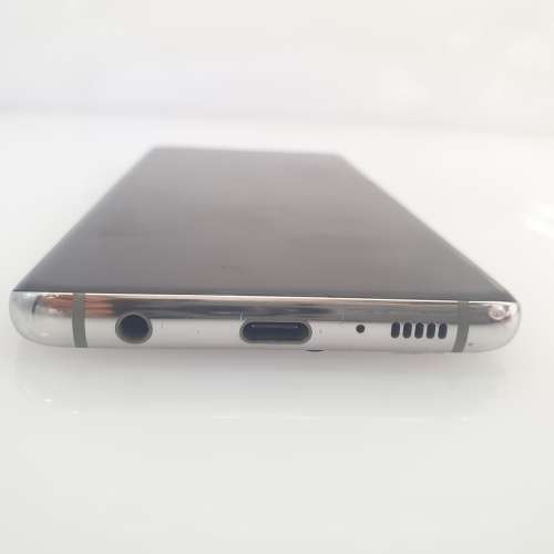 Samsung Galaxy S10 - Dead LCD - Cracked Back