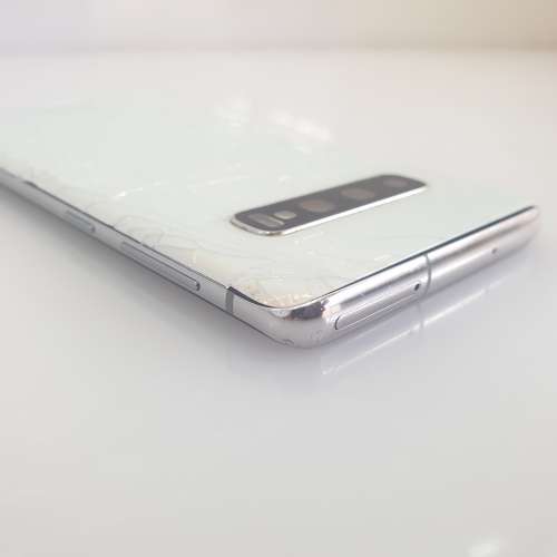 Samsung Galaxy S10 - Dead LCD - Cracked Back