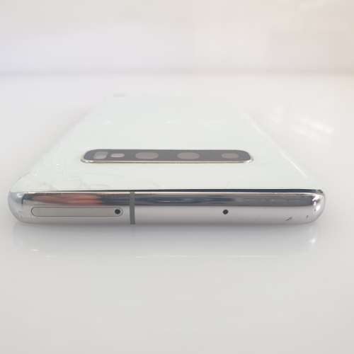 Samsung Galaxy S10 - Dead LCD - Cracked Back