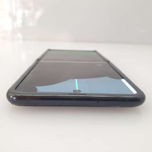 Samsung Galaxy Z Flip - Dead Screen - For Parts
