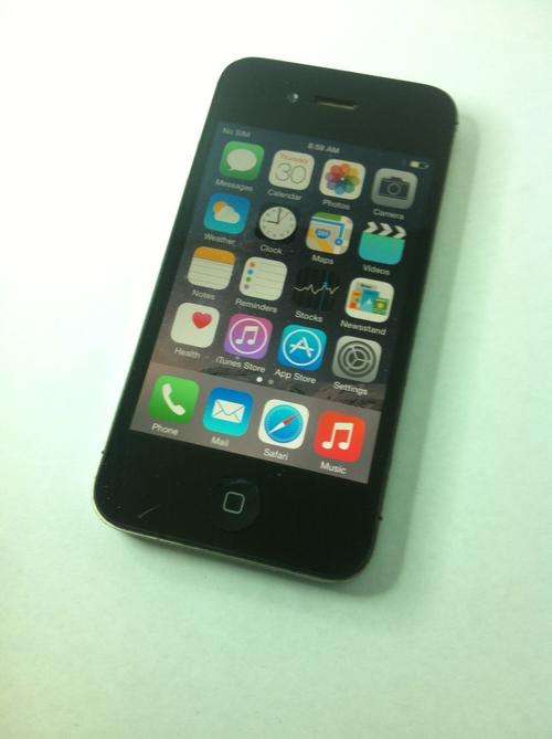 iPhone 4S 16GB - Black - Free delivery!