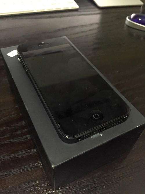 Apple iPhone 5 16Gb Space Gray - Free courier delivery!