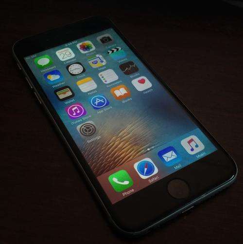 *Crazy Special - Today Only*  Brilliant Space Grey iPhone 6 16GB - Free Courier Delivery