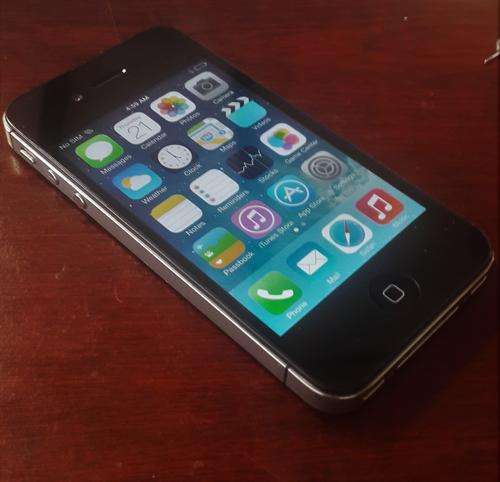 Brilliant iPhone 4S 32GB - Free Courier Delivery!