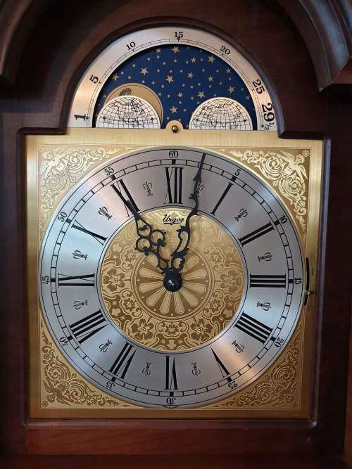 Stunning 3 Weight Chiming Pendulum Urgos Mahogany Grandfather Floor Clock. Keeps time perfectly!