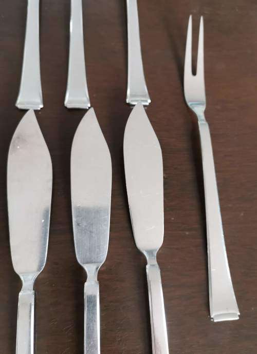 49 Piece WMF 90 Silver Plated Art Deco Cutlery for 6 Persons. Approximately 1925, Germany.