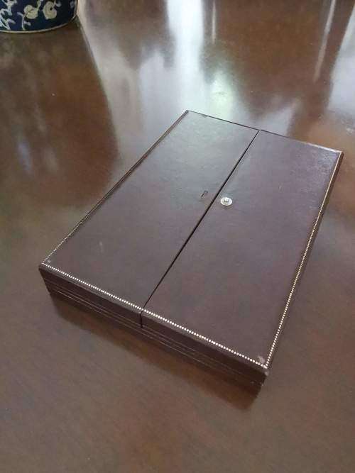 Extremely Pretty Coral Bead Necklace in box. Pristine Condition. 60cm long from clasp to clasp.