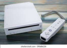 NINTENDO WII CONSOLE AND REMOTE VERY CLEAN
