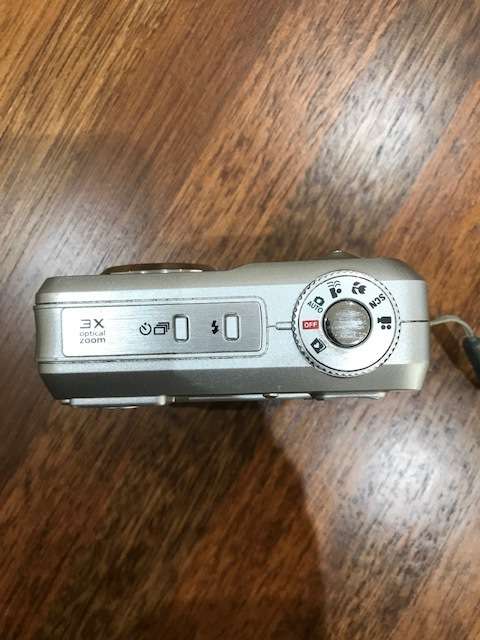 KODAK EASYSHARE C653 COMPACT DIGITAL CAMERA - TESTED and WORKING