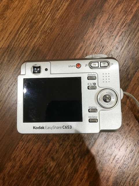 KODAK EASYSHARE C653 COMPACT DIGITAL CAMERA - TESTED and WORKING