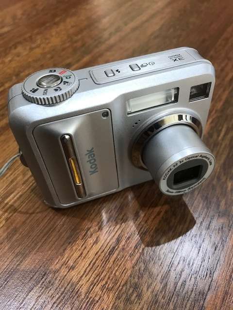 KODAK EASYSHARE C653 COMPACT DIGITAL CAMERA - TESTED and WORKING