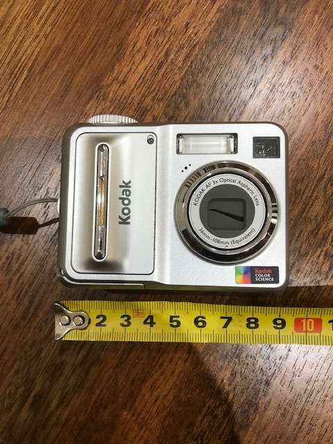 KODAK EASYSHARE C653 COMPACT DIGITAL CAMERA - TESTED and WORKING
