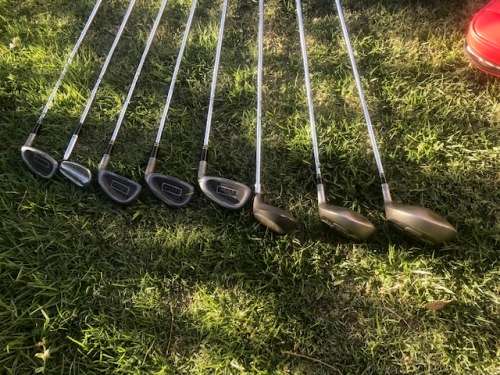GOLF SET - CLUBS, BAG, BALLS and MORE