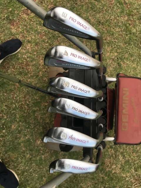 LADIES GOLF CLUB AND GOLF CART SET - 8 PIECE