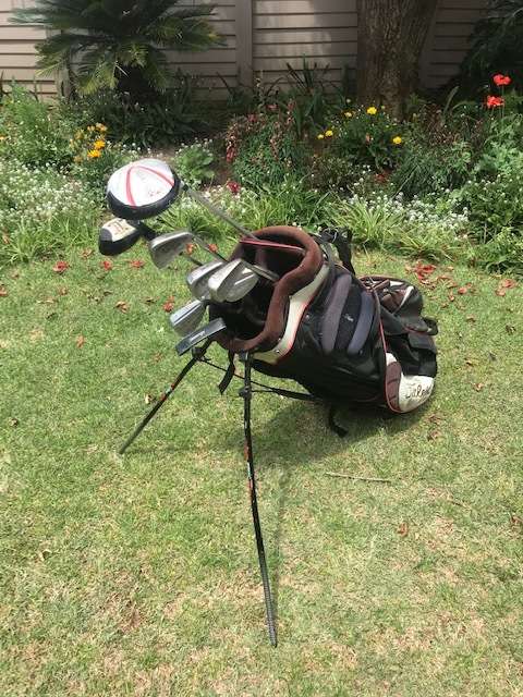 9 PIECE BOBBY LOCKE SLAZENGER GOLF SET