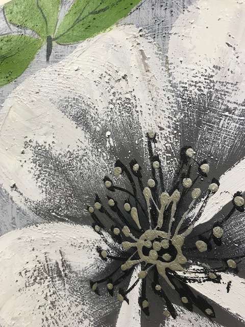 600 x 600 PAINTED CANVAS - TEXTURED FLOWER (#3)