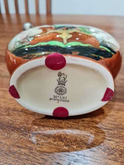 RARE -  Royal Doulton Kingsware Dewars Whisky Peace Circular Flask/Decanter No.181 Rd670019