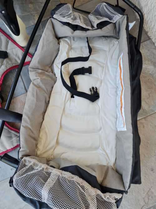 Chicco Lullaby Playard - used but in great condition