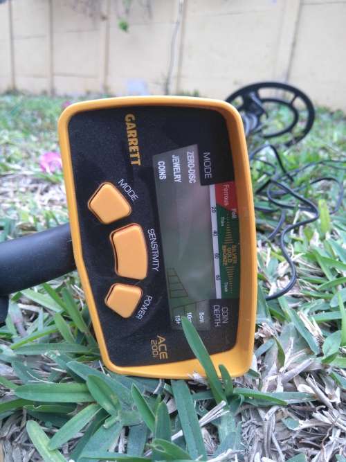 Garrett Ace 200i Metal Detector