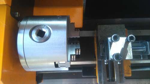 MAC-AFRIC 140 X 250 mm Mini Bench Lathe