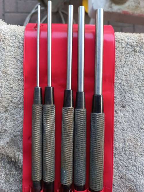 47 Starrett 5 Piece Imperial Pin Punch Set R600