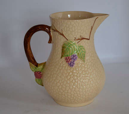 vintage Wade "Bramble" jug