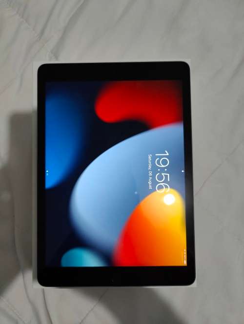 Apple IPad (9th Gen) WiFi - 64GB + WARRANTY