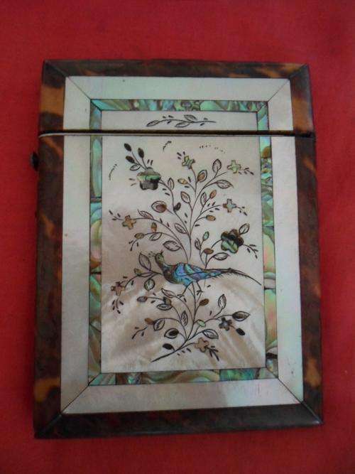 EXQUISITE VICTORIAN INLAID MOTHER OR PEARL AND TORTOISE SHELL CALLING CARD CASE