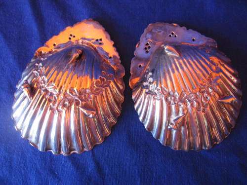 PAIR OF SILVER SHELL DISHES