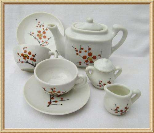 Vintage Porcelain Girls Tea Set of two from Blisfyl