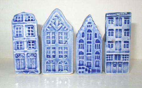 Vintage Set of 4 Mini Blue Delft Houses from Blisful