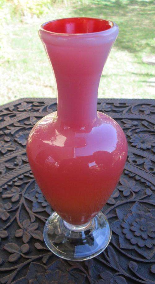 Vintage Milk White and Red Footed Glass Vase from Blisful