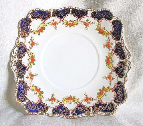 Vintage English Royal Standard "Old Fashioned" Pattern Cake Plate from Blisful
