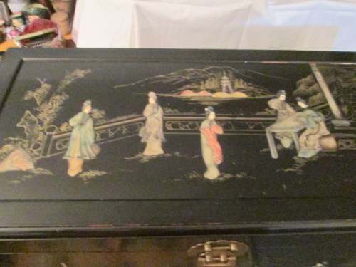 Vintage Chinese Lacquer Mother of Pearl Chest Drawers from Blisful