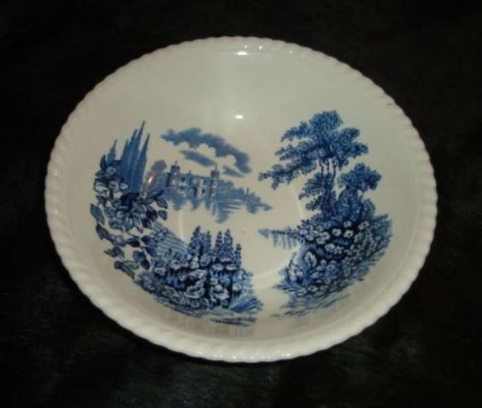 JOHNSON BROS 'CASTLE ON THE LAKE' SALAD BOWL