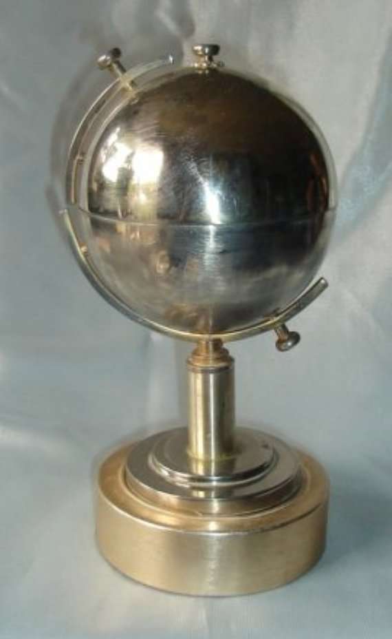 MUSICAL GLOBE from BLISFUL