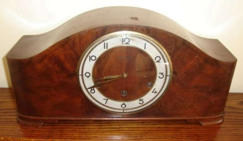 MAX MARTIN MANTEL CLOCK from BLISFUL