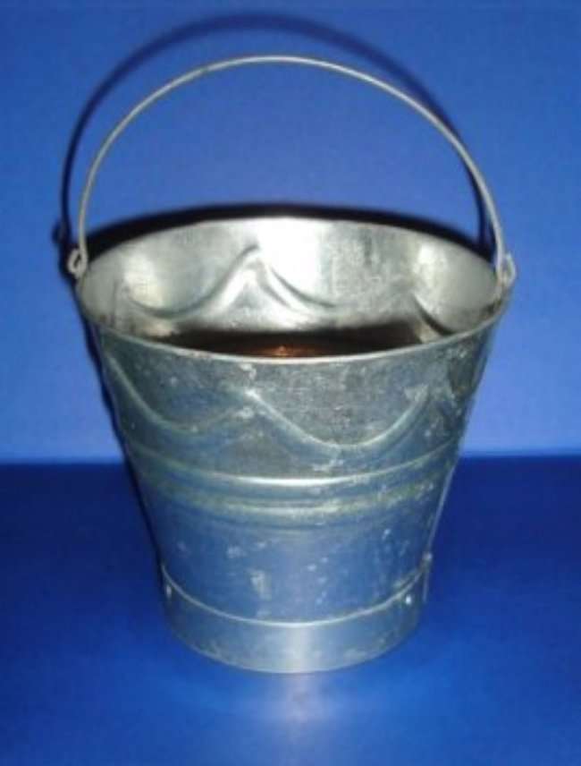 METAL BUCKET from BLISFUL