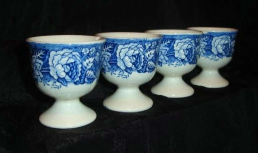 THAMES RIVER SCENES EGG CUP by PALISSY POTTERY fr BLISFUL