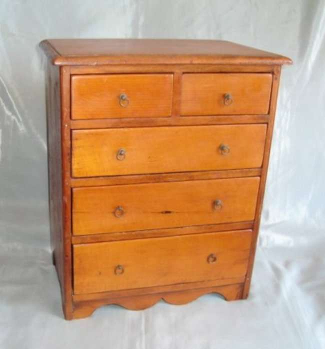 MINI WOODEN CHEST from BLISFUL