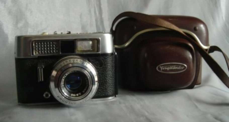 GERMAN VOIGHANDER VITO CL CAMERA from BLISFUL