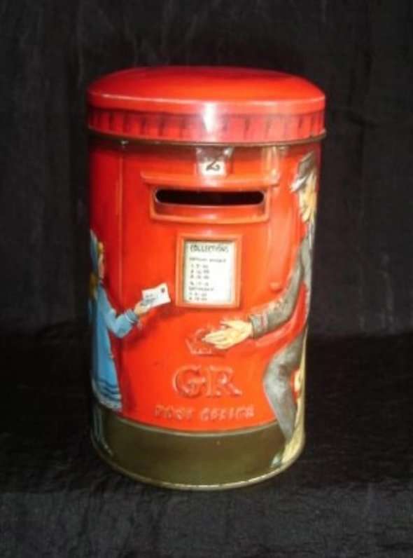 HERITAGE of ENGLAND POST MONEY BOX from BLISFUL
