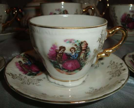 15 piece ROMANTIC SCENE USA COFFEE SET from BLISFUL