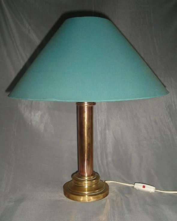 VERY HEAVY ( 3767g ) SOLID BRASS SHIP LAMP from BLISFUL