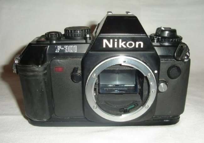 NIKON F-301 35mm FILM CAMERA from BLISFUL