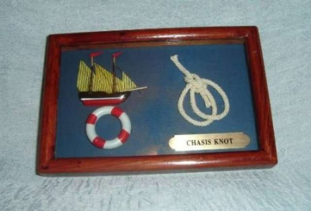 WOODEN NAUTICAL " CHASIS KNOT " FRAME from BLISFUL