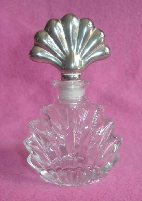 ART NOUVEAU SCENT BOTTEL from BLISFUL