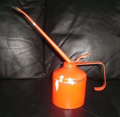 VINTAGE RED METAL OIL SPRAY CAN from BLISFUL